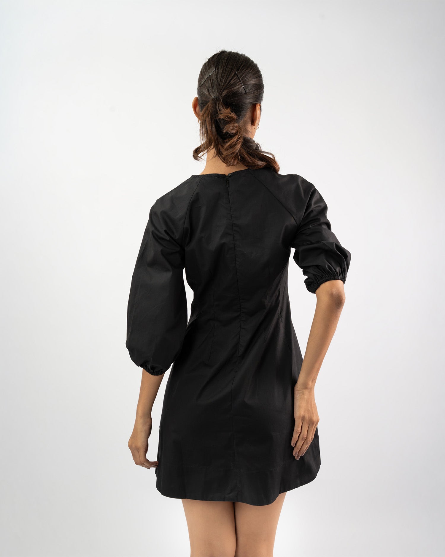 Cotton balloon sleeve dress for women, minimal relaxed fit summer styling