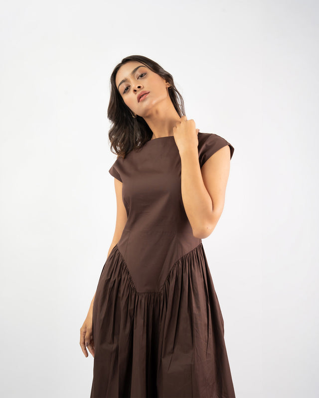 Flared boat neck midi dress for women, minimal structured everyday fashion”
