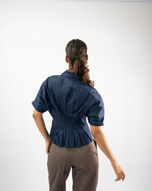Short sleeve pleated shirt for women, minimal cotton everyday wear styling