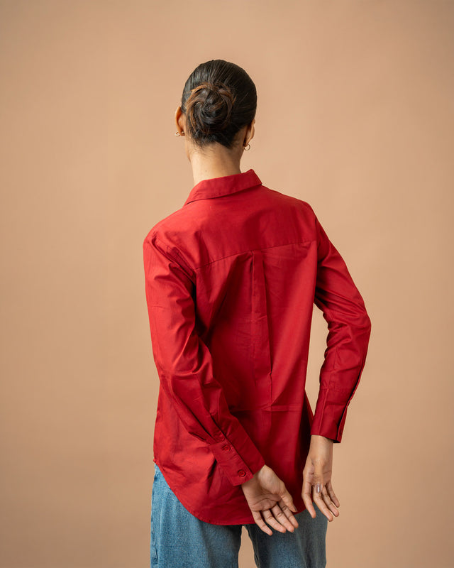 Cotton button-down shirt for women with relaxed fit, comfortable casual wear