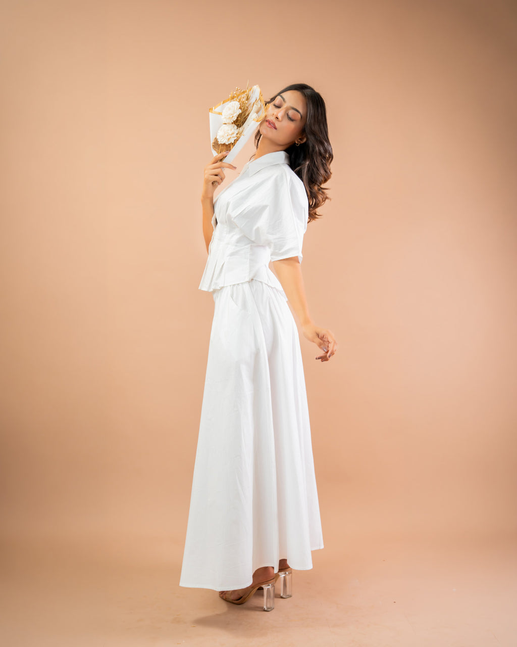 Short sleeve pleated shirt for women, breathable cotton everyday styling