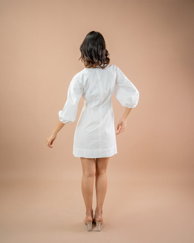 Relaxed fit mini dress with balloon sleeves, breathable cotton summer wear for women”