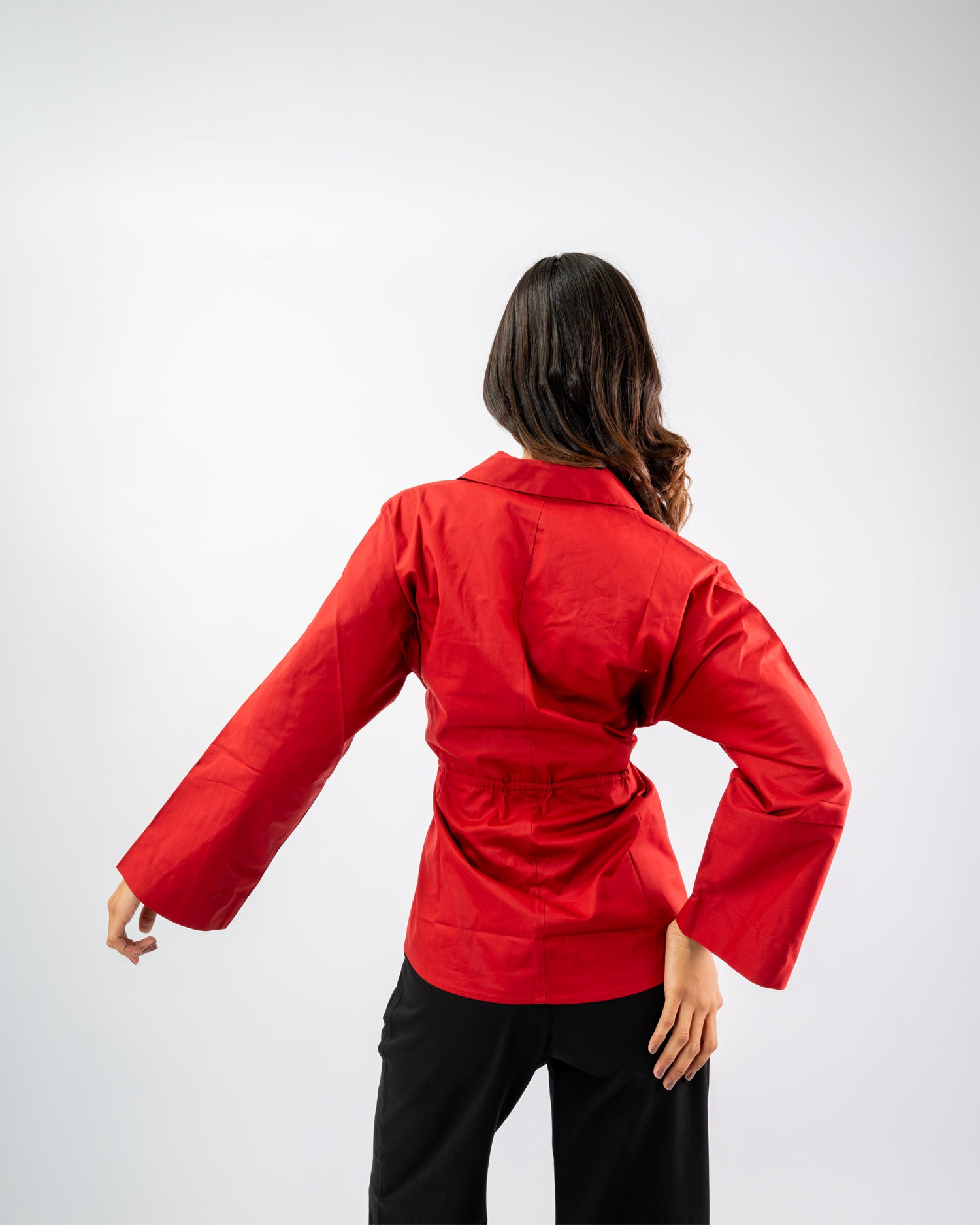 Elegant Red shirt with cinched waist and relaxed fit